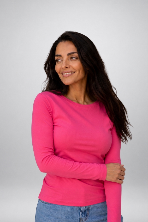 Women's cotton long sleeve T-shirt. Color: beige.